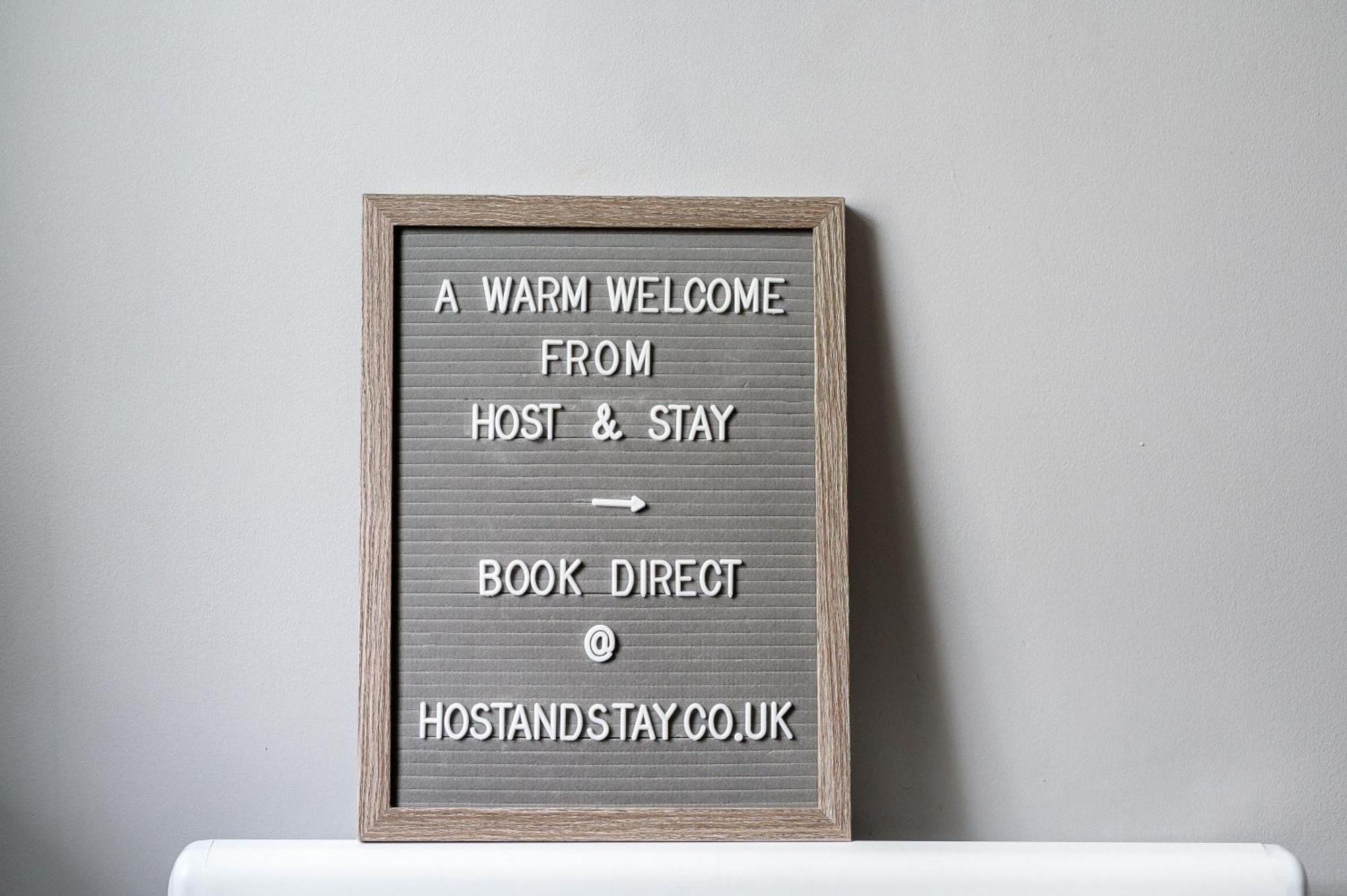 Host & Stay - The Funky Robin Whitby Luaran gambar